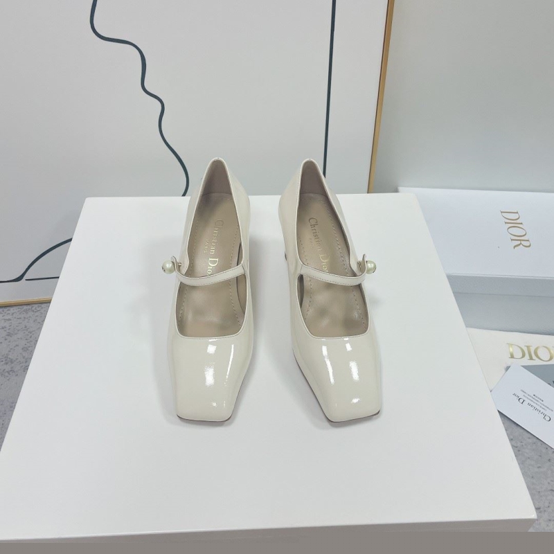 ch**an D*or high heels